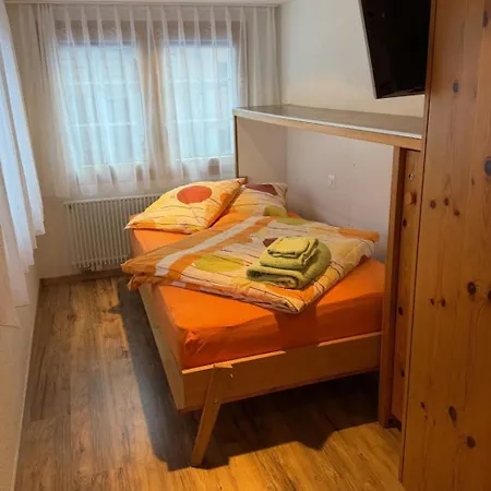 Mier Gfallt's Appartement-fewo- Bad- Wc- 3 Schlafraeume 5-bettwohnung By Interhome * Saas-Fee