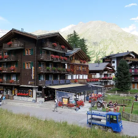 Mier Gfallt's Appartement-fewo- Bad- Wc- 3 Schlafraeume 5-bettwohnung By Interhome * Saas-Fee